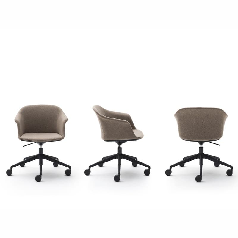 Chaise SEIKA sur roulettes tapissée BRALCO